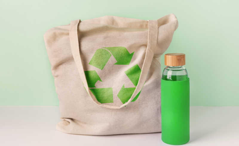 TMA Gestión de residuos Reciclar en verano Vacaciones sostenibles Sostenibilidad Verano sostenible Reciclaje Residuos en verano Compromiso ambiental en vacaciones Waste Management Recycling in Summer Sustainable Holidays Sustainability Sustainable Summer Recycling Waste in Summer Environmental Commitment on Holidays Gestió de residus Reciclar a l'estiu Vacances sostenibles Sostenibilitat Estiu sostenible Reciclatge Residus a l'estiu Compromís ambiental durant les vacances 