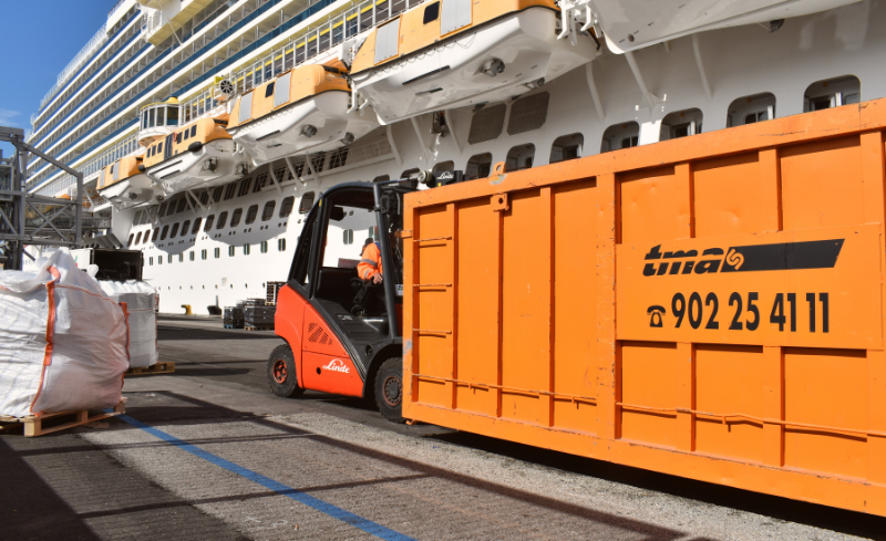 Vehículos para recogida de residuos de cruceros